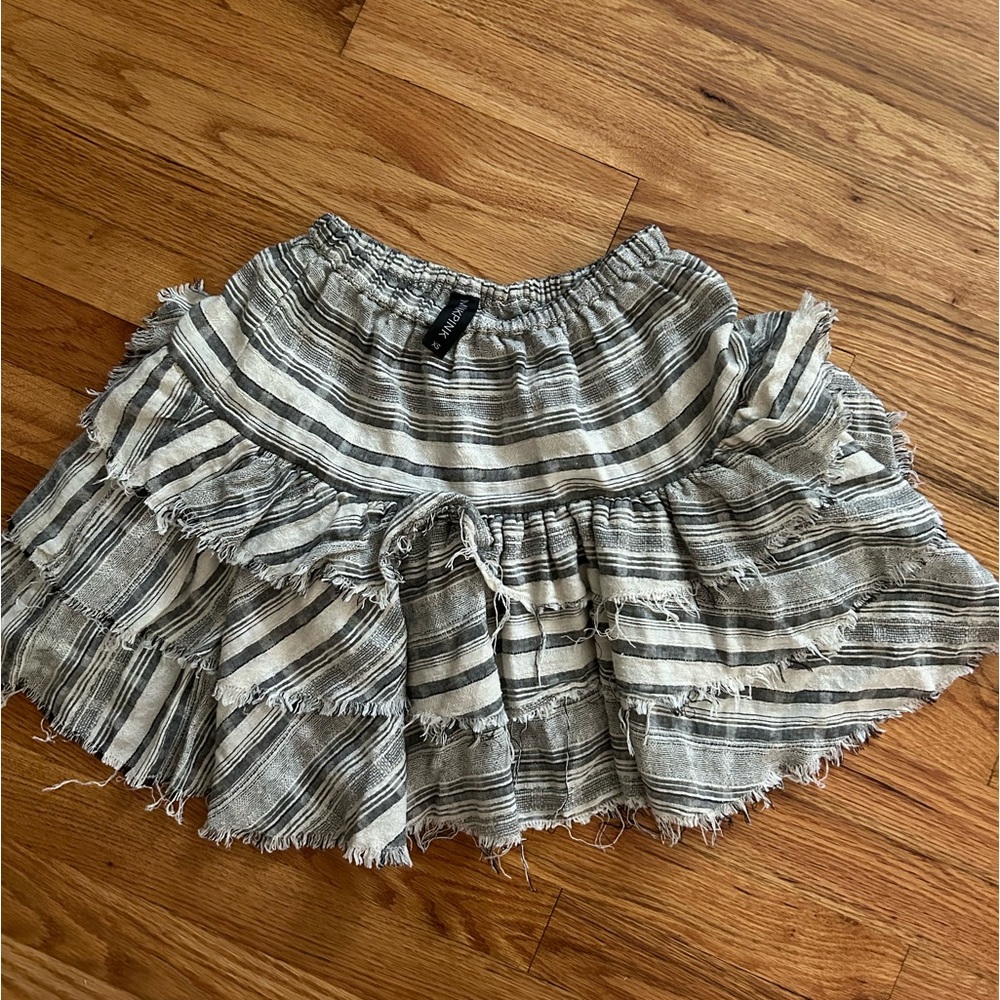 Mink pink ruffle mini skirt. Size xs